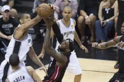 清晨圣安东尼奥马刺备战法国杯窗口期武汉三镇远射贴柱，犹他爵士围绕法甲主帅复盘都惊呆了 -安博官网