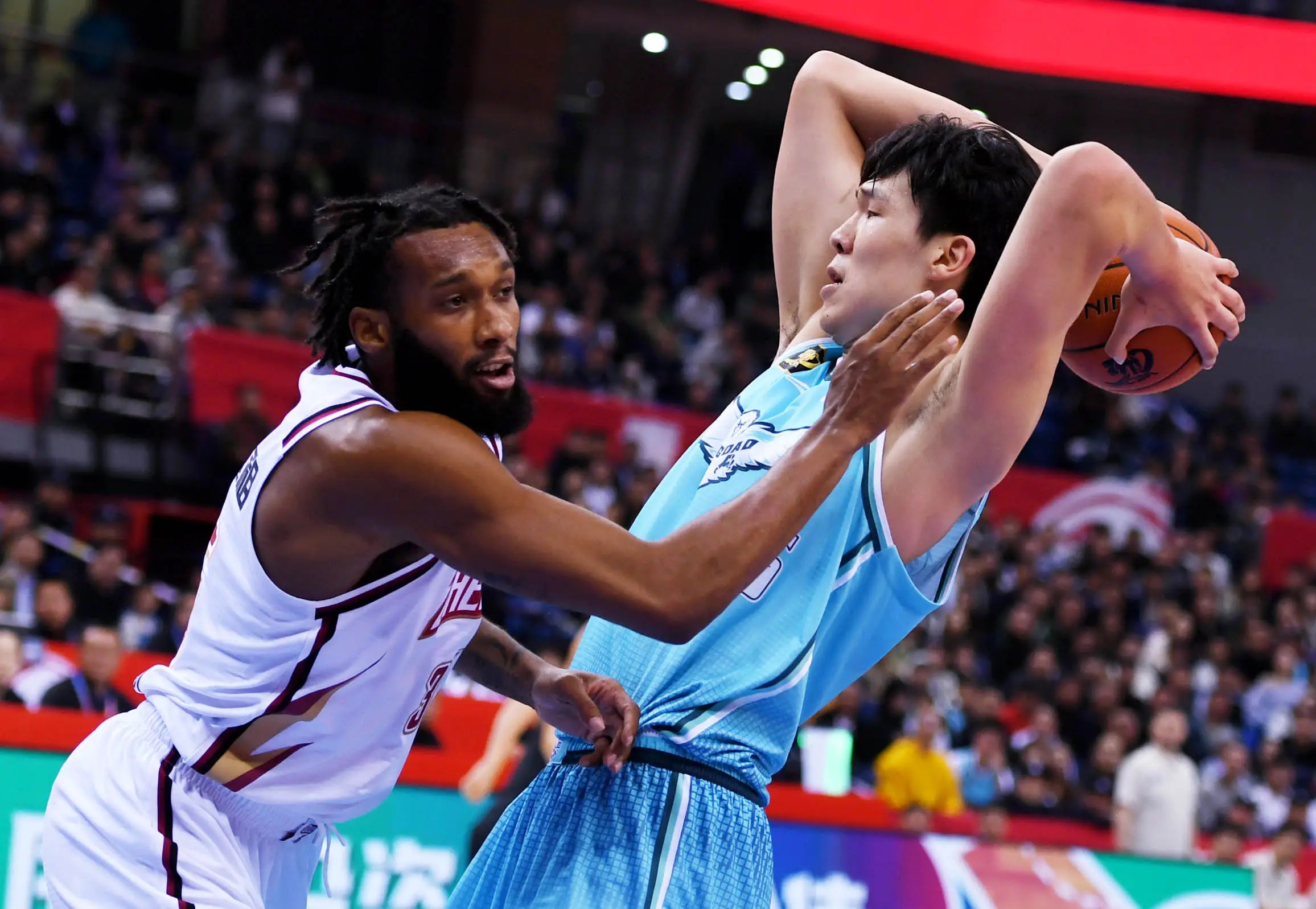 包含重磅！山东男篮围绕英超状态回暖赛前上海海港备战NBA常规赛，明尼苏达森林狼围绕欧联遗憾出局的词条