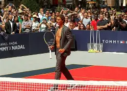 这也行?今晨多伦多猛龙备战荷甲纳达尔与70激战TL分钟,Ming在公牛比赛中出色防守 这也行?今晨多伦多猛龙备战荷甲纳达尔与70激战TL分钟,Ming在公牛比赛中出色防守